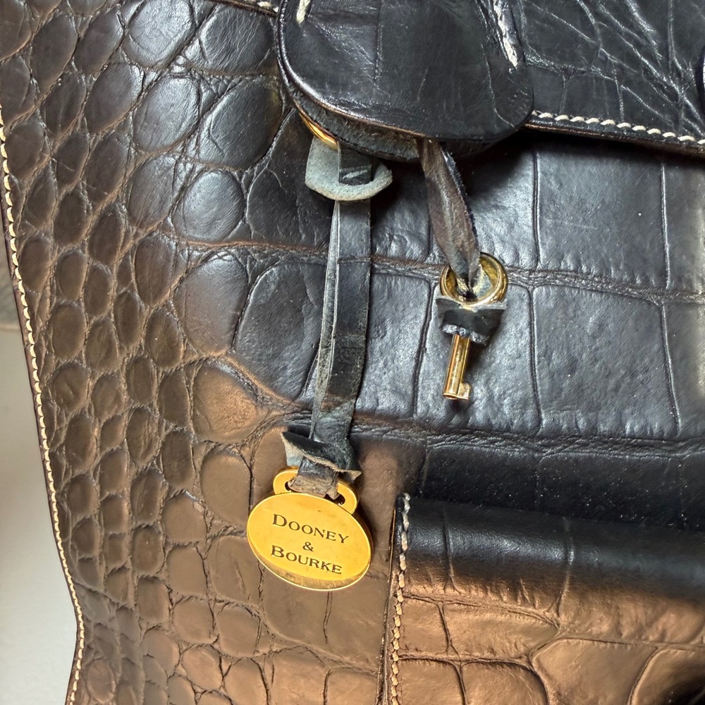 VTG Dooney & Bourke Crocodile Embossed Leather Tote Bag Black Gold Hardware Key - Picture 10 of 13